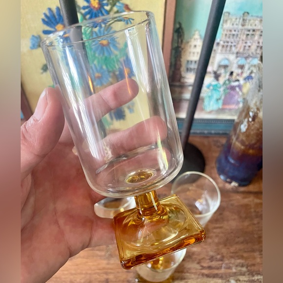 Vintage Federal Glass Nordic Topaz Yellow Footed Beverage Glasses - Picture 3 of 3